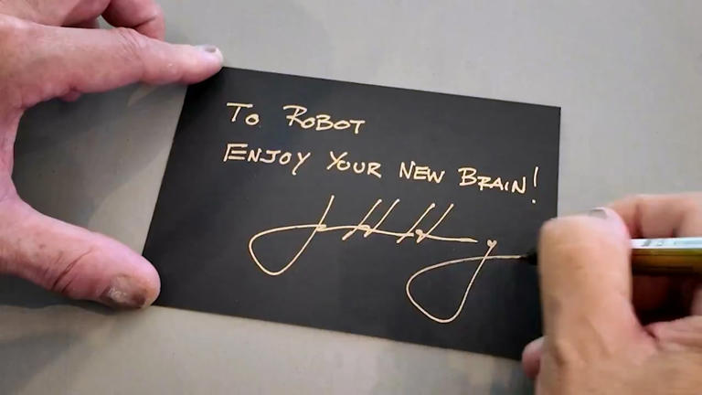 黄仁勋亲笔签名预告贺卡，英伟达将为人形机器人推“新大脑”(图3)